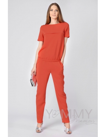 Костюм яркий коралл