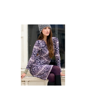 Платье для кормящих Mothers en Vogue Twist Front фиолетовый змеиный принт