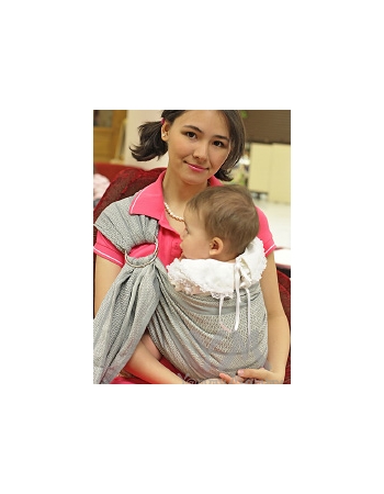 Слинг с кольцами YammyMammy (ями мамми), цвет "серый/белый"